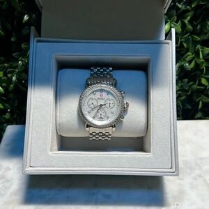 Style #: MWW03C000513

Excellent condition. Small wrist. No extra links